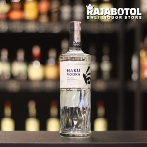 HAKU SUNTORY VODKA 700ML – A Masterpiece of Japanese Craftsmanship